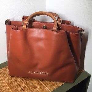 Dooney & Bourke City Barlow Caramel
